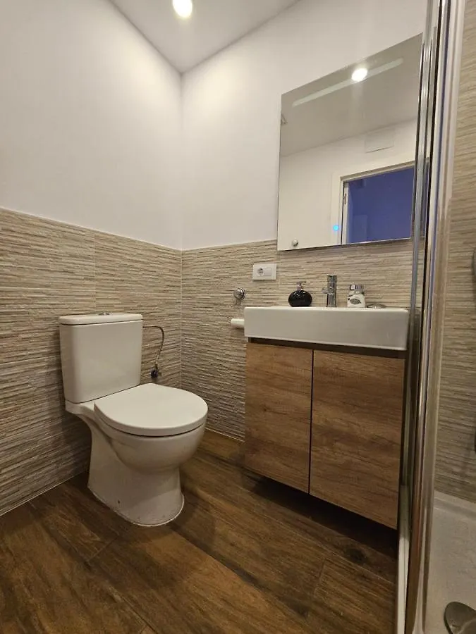 ארונה Captain Morgan House